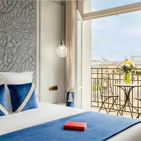 Apartment Merveil Signature Hoche - Eiffel Tower View Paris