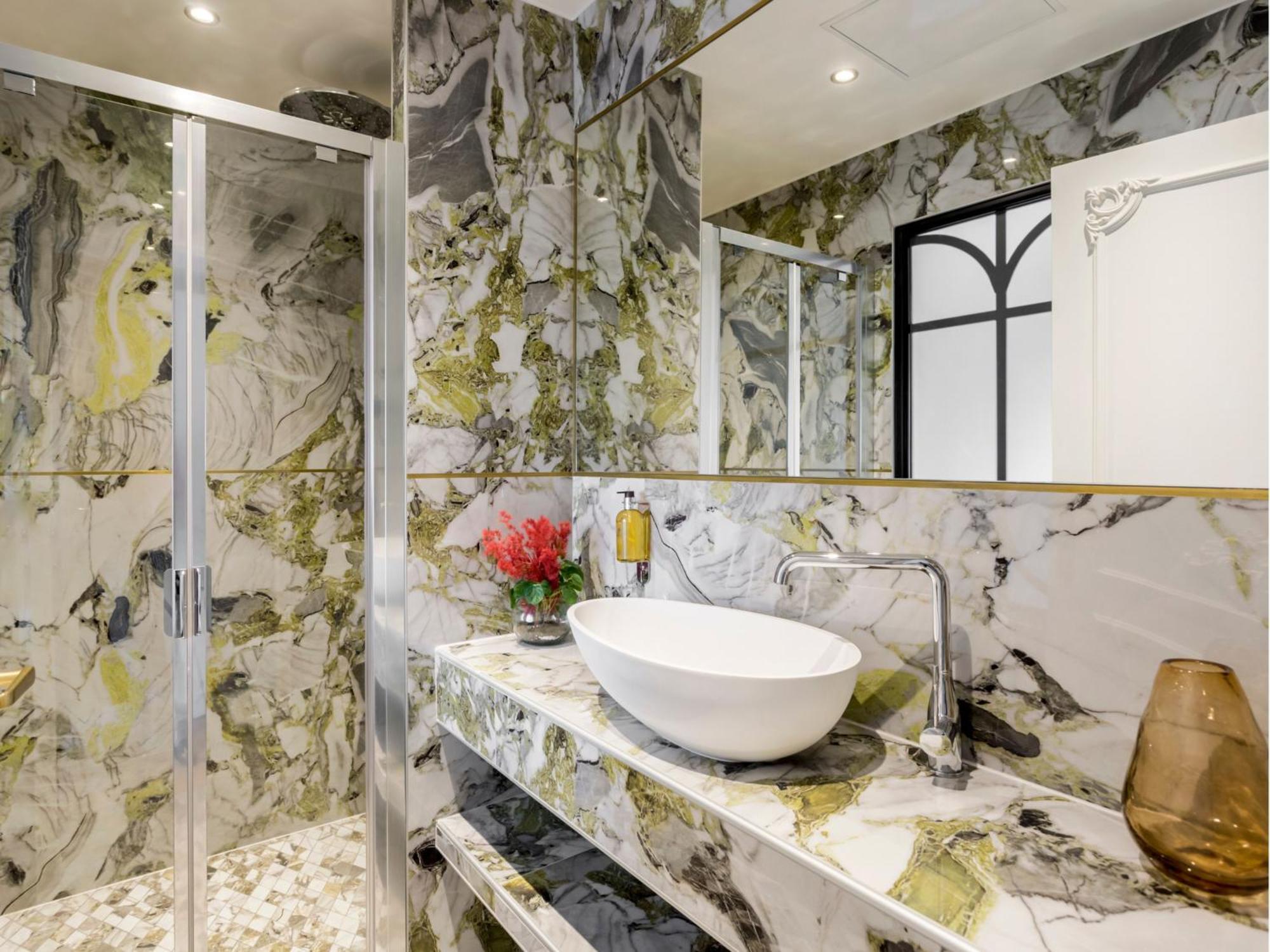 Merveil Signature Hoche - Eiffel Tower View