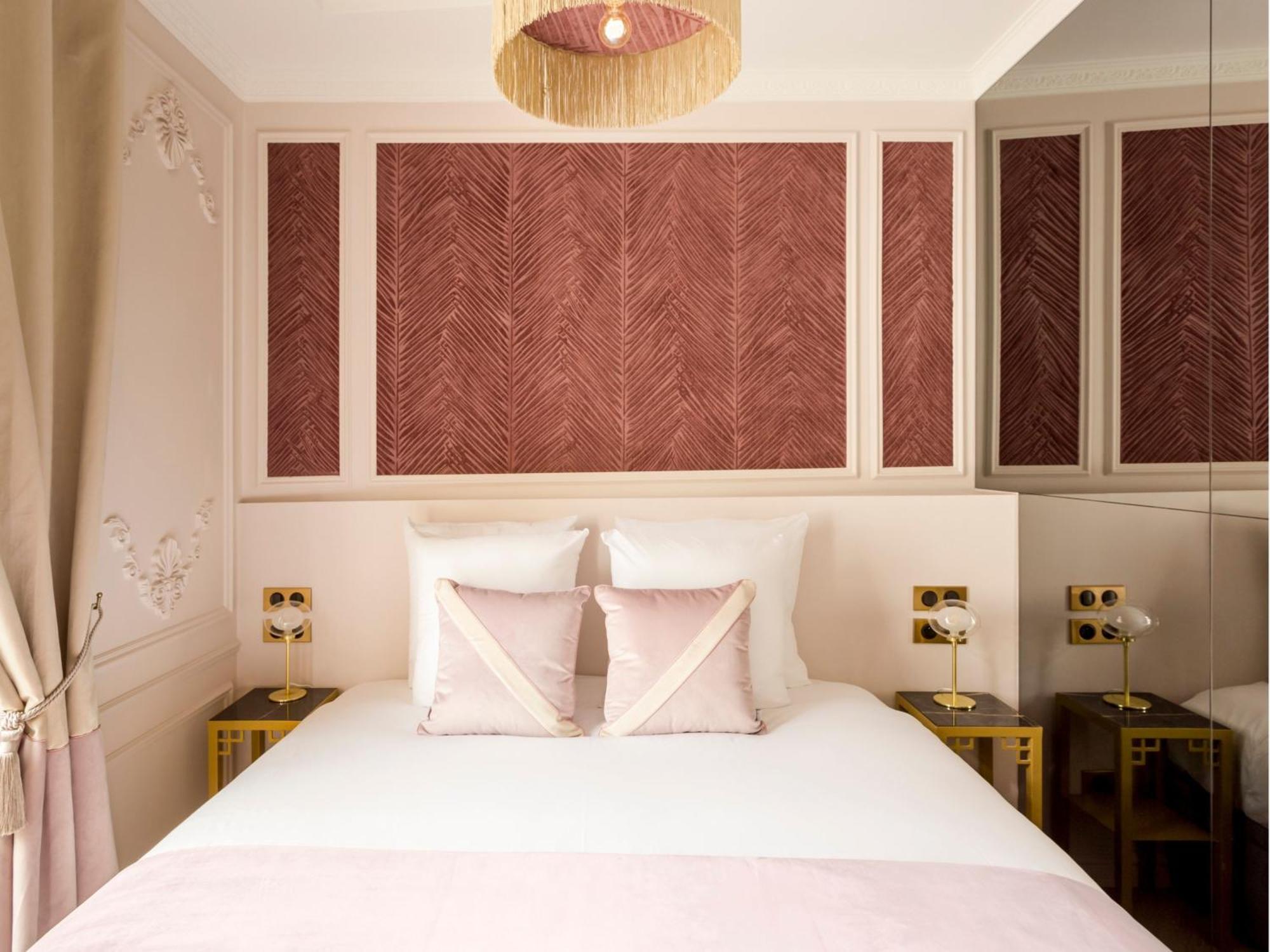 Merveil Signature - Hoche - Eiffel Tower View Apartment
