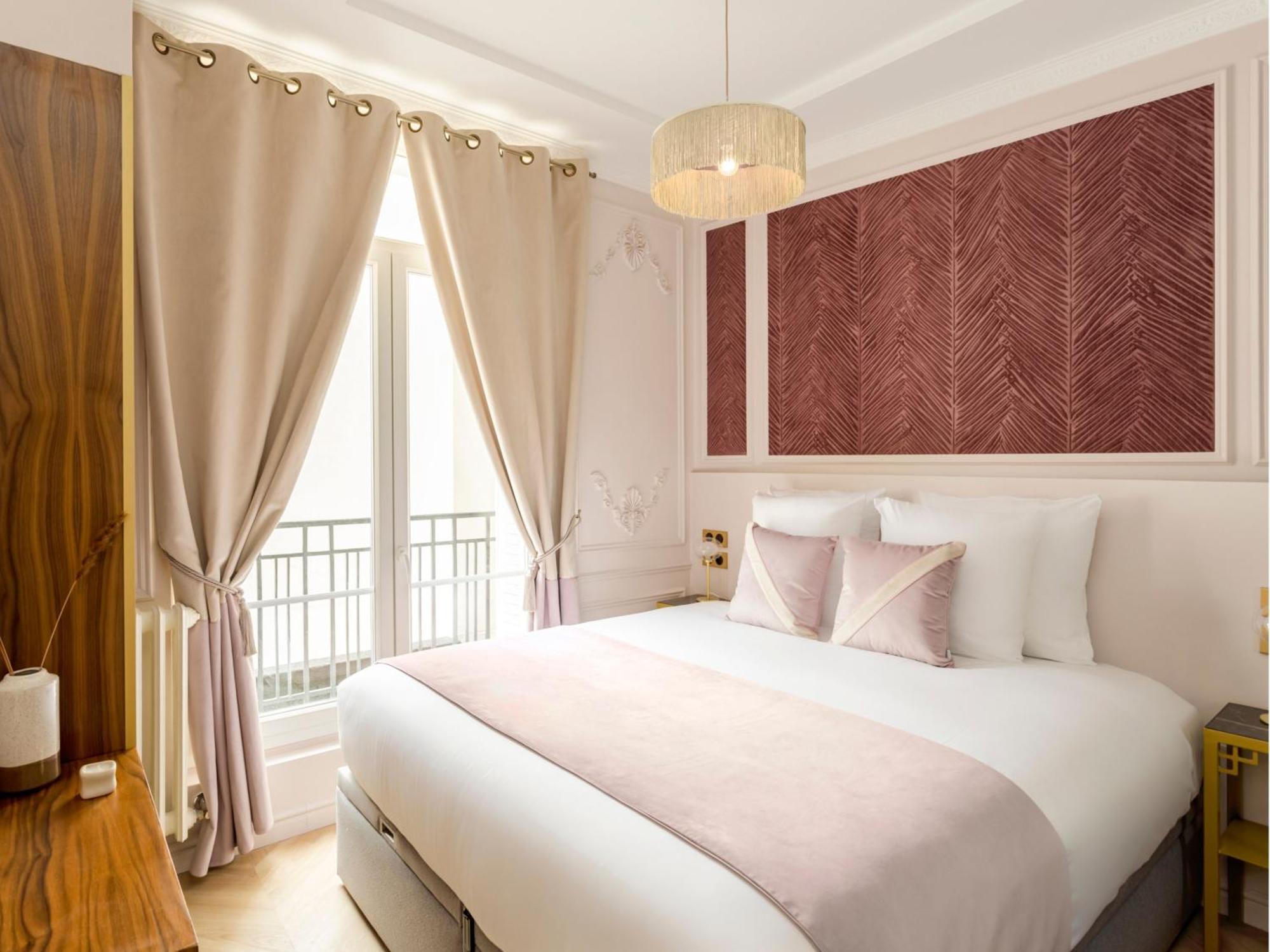 Apartment Merveil Signature - Hoche - Eiffel Tower View Paris
