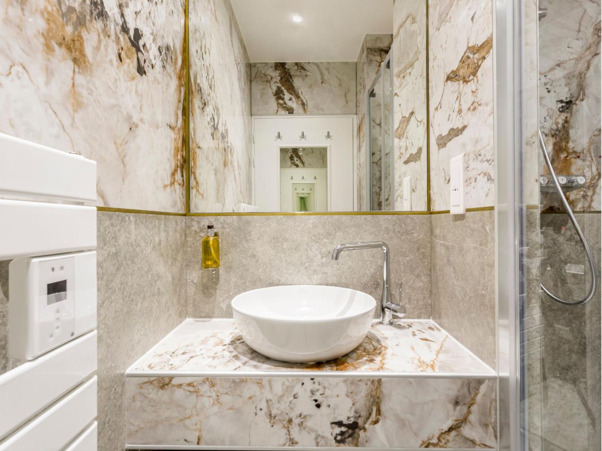 Apartment Merveil Signature Hoche - Eiffel Tower View